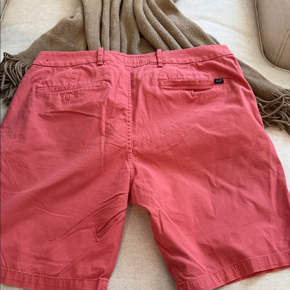 Abercrombie & Fitch Stretch Men's Coral Shorts 7 inch length - Picture 4 of 4
